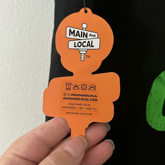 5/$25 Main and Local Halloween Life is Gourd Black Tee T-Shirt M Medium New - Picture 5 of 6